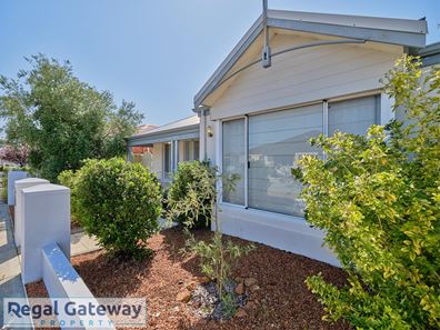 11 Essence Bend, Atwell WA 6164