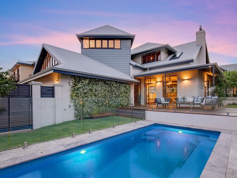 99 Moreing Road, Attadale