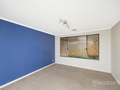 23 Phoenix Terrace, Hocking WA 6065