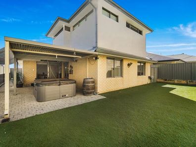 17 Corbridge Avenue, Wellard WA 6170