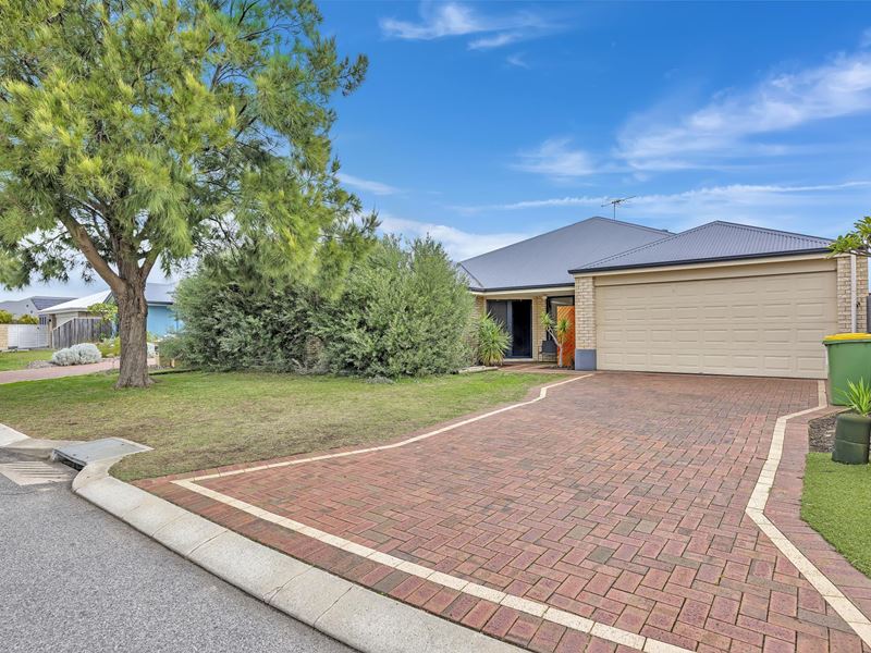 40 Carissa Turn, Halls Head WA 6210