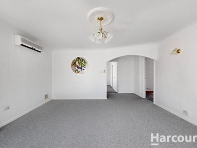 8 (Granny Flat) Castle Court, Kallaroo WA 6025