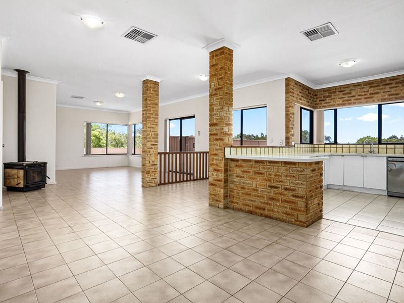 2 Masefield Avenue, North Lake WA 6163