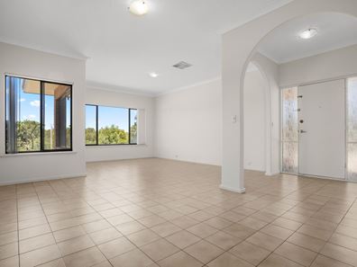 2 Masefield Avenue, North Lake WA 6163