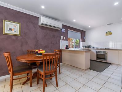 1/22 Swingler Way, Gosnells WA 6110