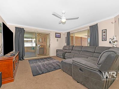 11 Salvado Road, Orana WA 6330