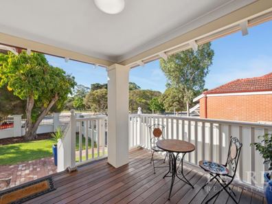 14 Hill View Terrace, St James WA 6102