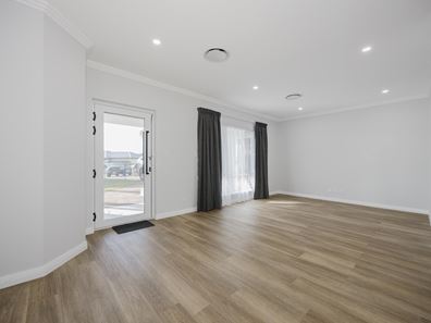 29 Woodleigh Gardens, Ballajura WA 6066
