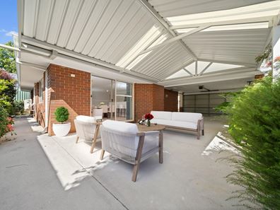 17/345 Hawtin Road, Forrestfield WA 6058
