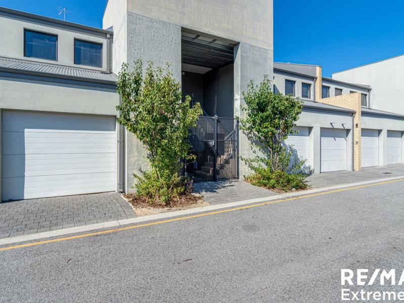 4/8 Burnley Way, Butler WA 6036