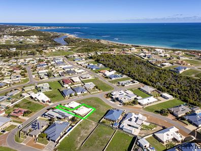 15 Premier Circle, Dongara WA 6525