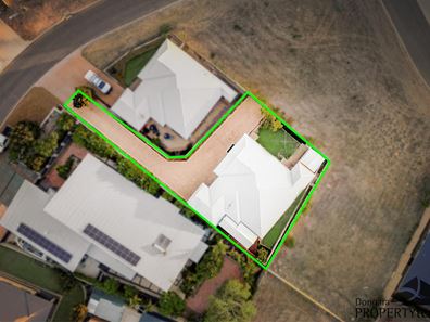15 Premier Circle, Dongara WA 6525