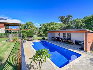 4 Fletcher Court, Leschenault WA 6233
