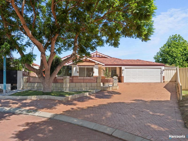 32 Adelphi Court, Marangaroo WA 6064