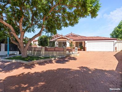 32 Adelphi Court, Marangaroo WA 6064
