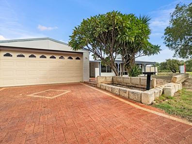 16 Kookaburra Way, Gosnells WA 6110