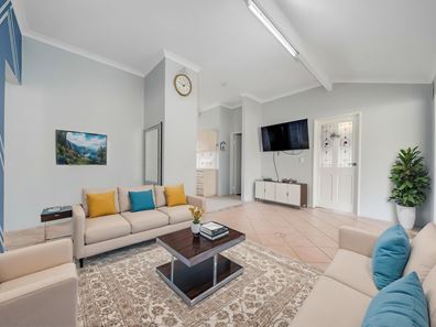 16 Kookaburra Way, Gosnells WA 6110