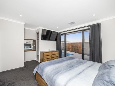 13 Boardwalk Street, Yanchep WA 6035