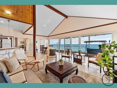 38 Halls Head Parade, Halls Head WA 6210
