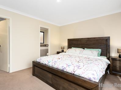 20 Blue Road, Canning Vale WA 6155