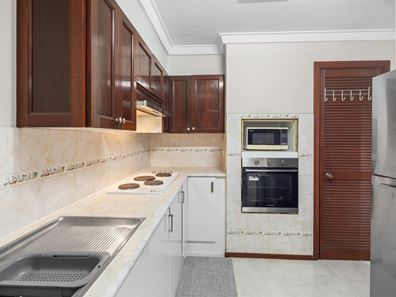 79 Grenadier Drive, Thornlie WA 6108