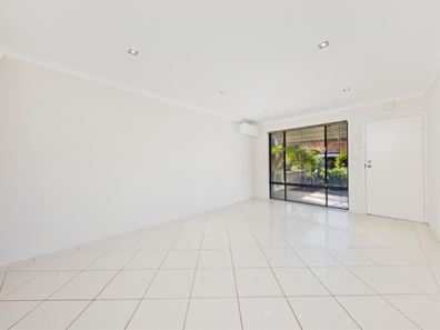 4/215 Royal Street, Yokine WA 6060