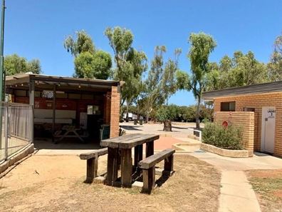 Accommodation/Tourism - Major Northern Seaside Town Caravan Park
