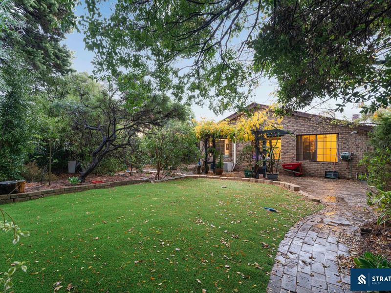 75 Snowball Road, Kalamunda WA 6076