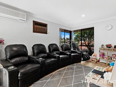 4/11 Brooks Avenue, Waroona WA 6215