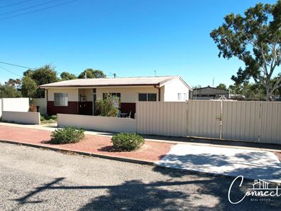 16 Kelly Street, Meckering WA 6405