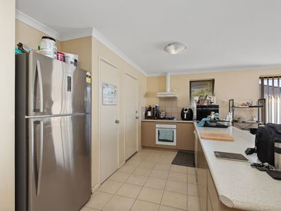 7 Knutsford Crescent, Port Kennedy WA 6172
