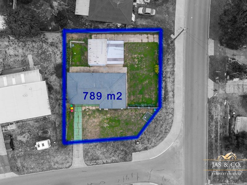 2 Madden Way, Parmelia WA 6167