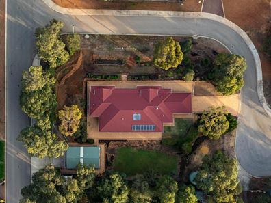 5 Dealbata Green, Roleystone WA 6111