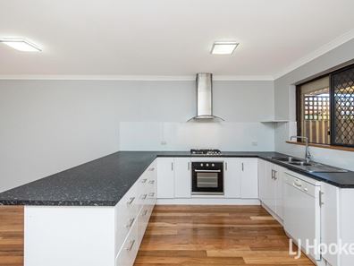 5A Hume Road, Thornlie WA 6108