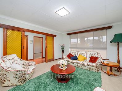 7 Carma Avenue, Collie WA 6225