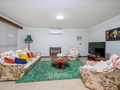 7 Carma Avenue, Collie WA 6225