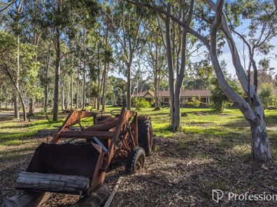 83 Kentucky Drive, Darling Downs WA 6122