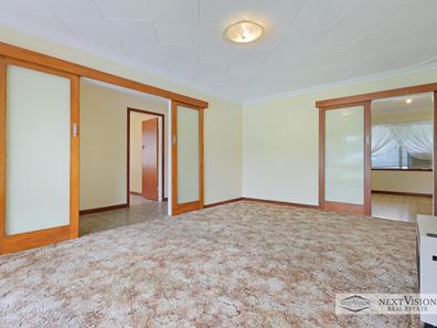 5 Plantagenet Cres, Hamilton Hill WA 6163