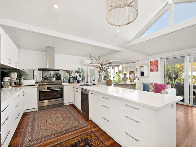 99 Monmouth Street, North Perth