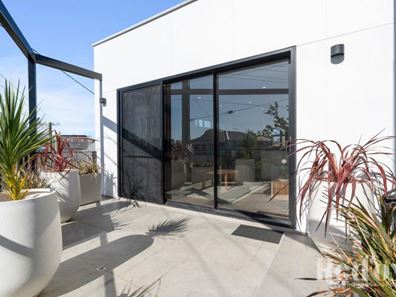 1/33 Scarborough Beach Road, North Perth WA 6006