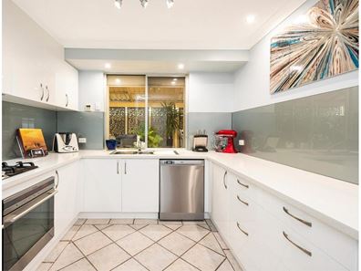 11 Berberis Way, Forrestfield WA 6058