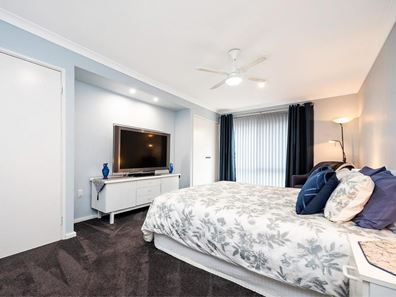 11 Berberis Way, Forrestfield WA 6058