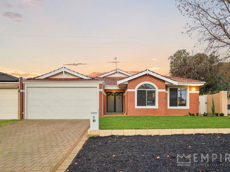 7 Plane Tree Grove, O'Connor WA 6163