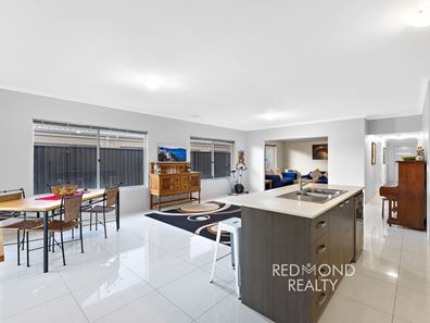 8 Koma Lane, Jindalee WA 6036