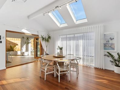 10 Mallorca Avenue, Hillarys WA 6025