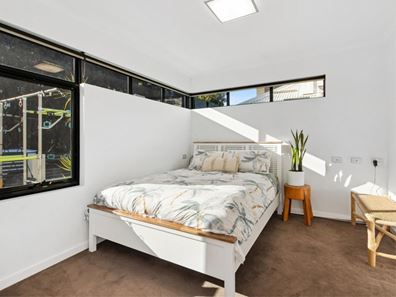10 Mallorca Avenue, Hillarys WA 6025