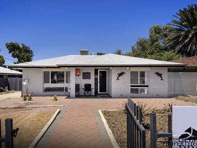 13 Levy Street, Rangeway WA 6530
