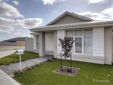 11 Tremblant Drive, Brabham WA 6055