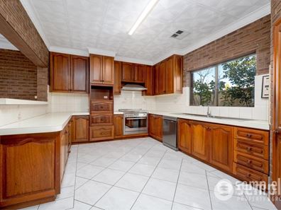 6 Sunset Court, Spearwood WA 6163
