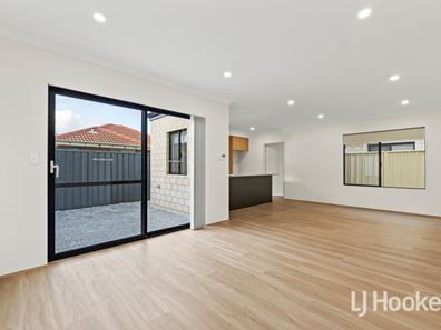 21D Burton St, Bentley WA 6102